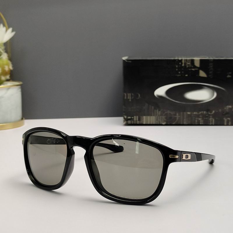 Oakley Glasses (674)